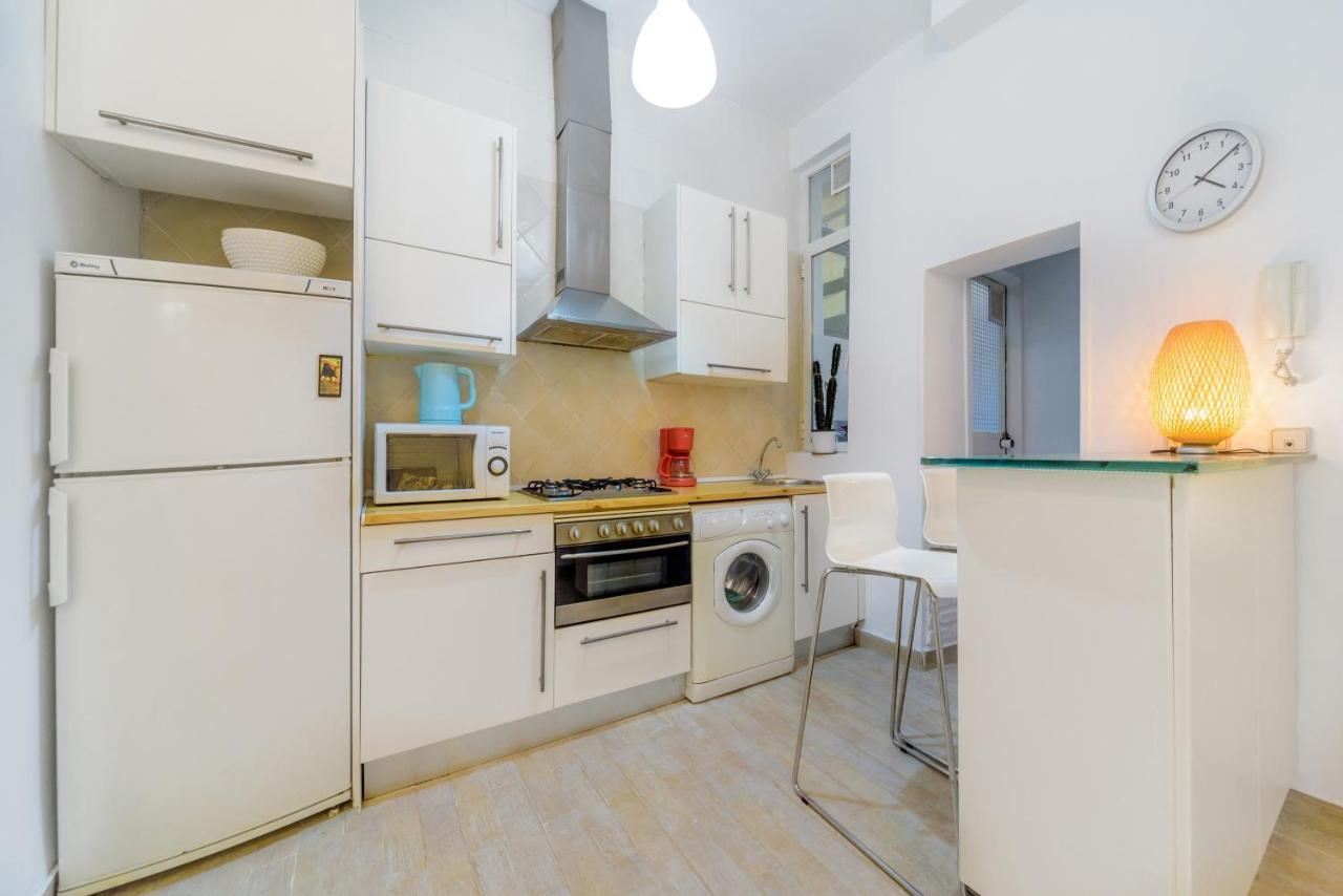 Apartament Stylish Loft At Chueca'S Heart Madryt Zewnętrze zdjęcie